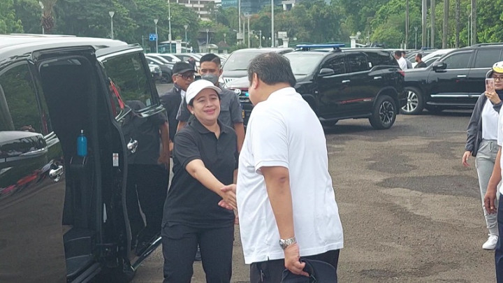 Airlangga Hartarto Sambut Kedatangan Puan di Monas