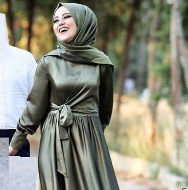 Satin dress (Foto: Istimewa)