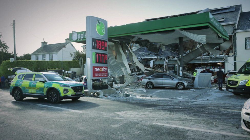 Miris, Ledakan di SPBU Irlandia Tewaskan Tujuh Orang Miris, Ledakan di SPBU Irlandia Tewaskan Tujuh Orang