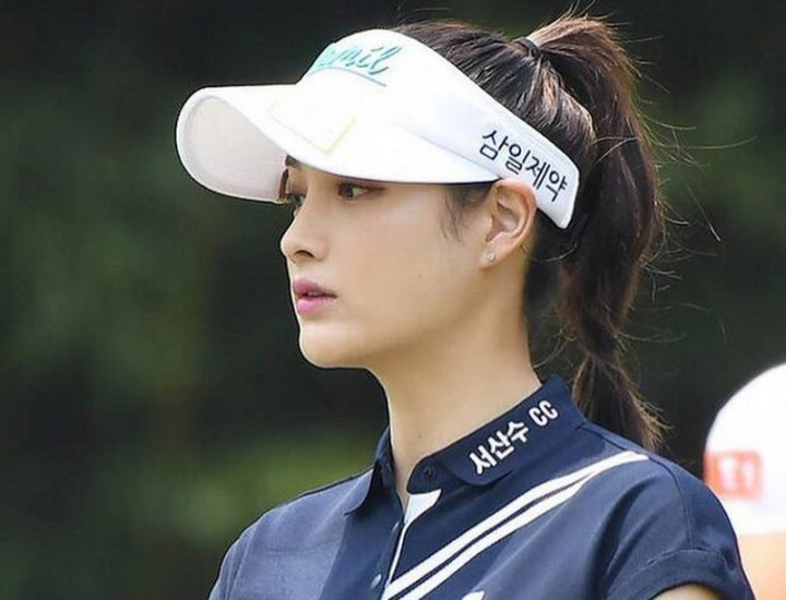 Dituding Jadi Selingkuhan Rain dan Jo Jung Suk, Pegolf Cantik Park Gyeol Buka Suara