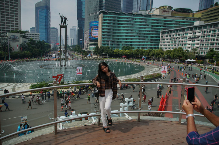 Anjungan Halte Bundaran HI Jadi Spot Foto, Seperti Apa Ya Pemandangannya?