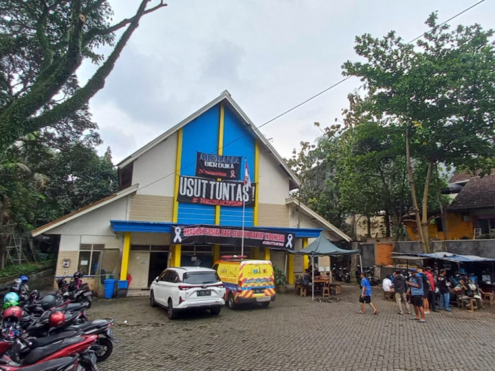 Aremania Sakit Hati dengan Pernyataan Polri Terkait Gas Air Mata