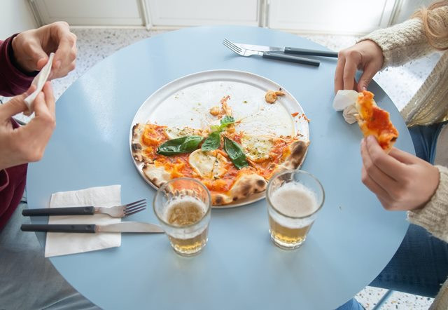 Apa yang kita makan memainkan peran utama dalam kesehatan mikrobioma usus. (Foto: Ilustrasi/Pexels.com)