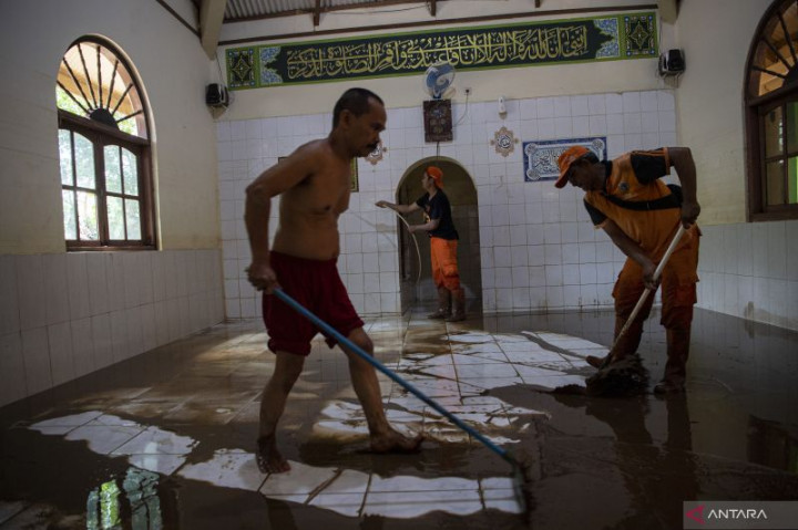 BPBD DKI Mobilisasi Tim Siaga Bencana untuk Antisipasi Banjir