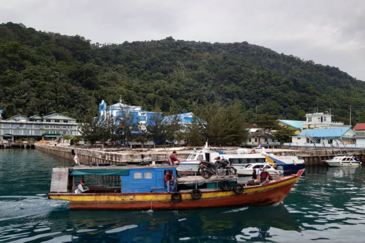 Gelombang 3,5 Meter, Nelayan Natuna dan Anambas Diminta Tak Melaut