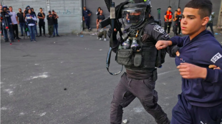 Pemukim Yahudi Masuk ke Masjid Al-Aqsa, Warga Palestina dan Tentara Israel Bentrok