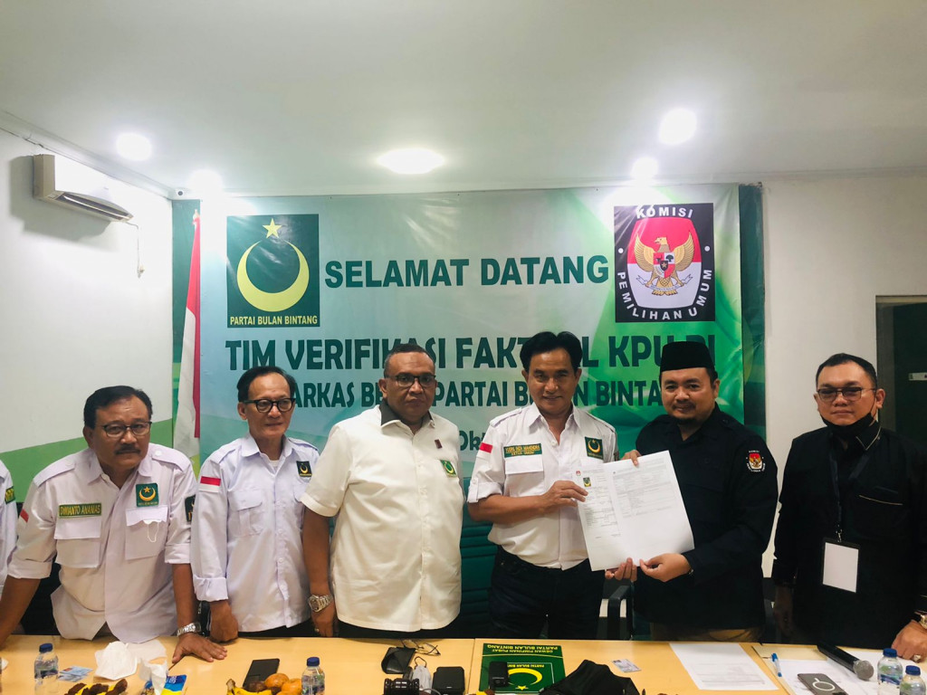 KPU Mulai Verifikasi Faktual Partai Bulan Bintang KPU Mulai Verifikasi Faktual Partai Bulan Bintang