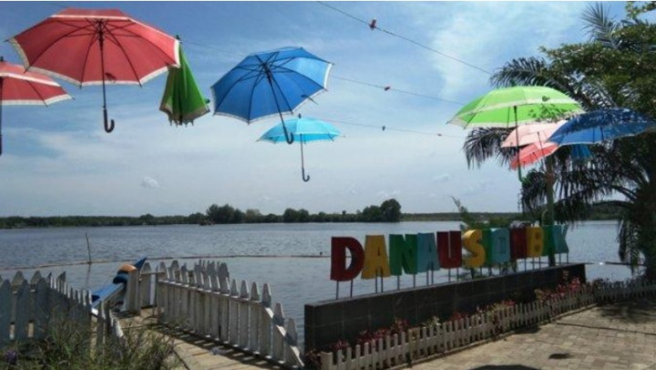 Desa Wisata Danau Siombak, Destinasi Liburan Hits di Medan