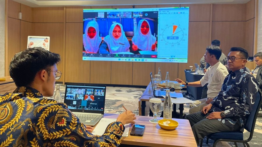 Proses debat siswa SMA/SMK secara online. Foto: Dok. Kemenag