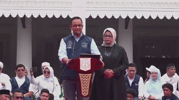 Gubernur DKI Jakarta Anies Baswedan berpamitan dengan warga DKI Jakarta. Medcom.id/Theo