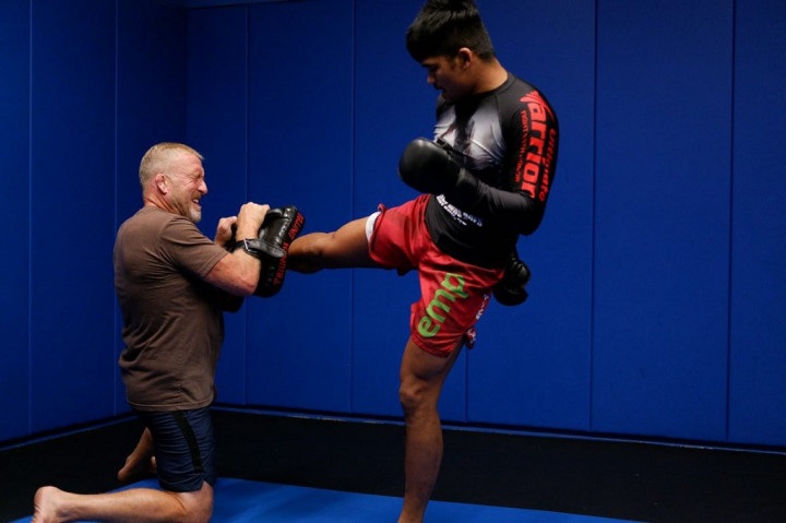 Latihan di AS Lancar, Jeka Saragih Siap Tarung di Semifinal Road To UFC