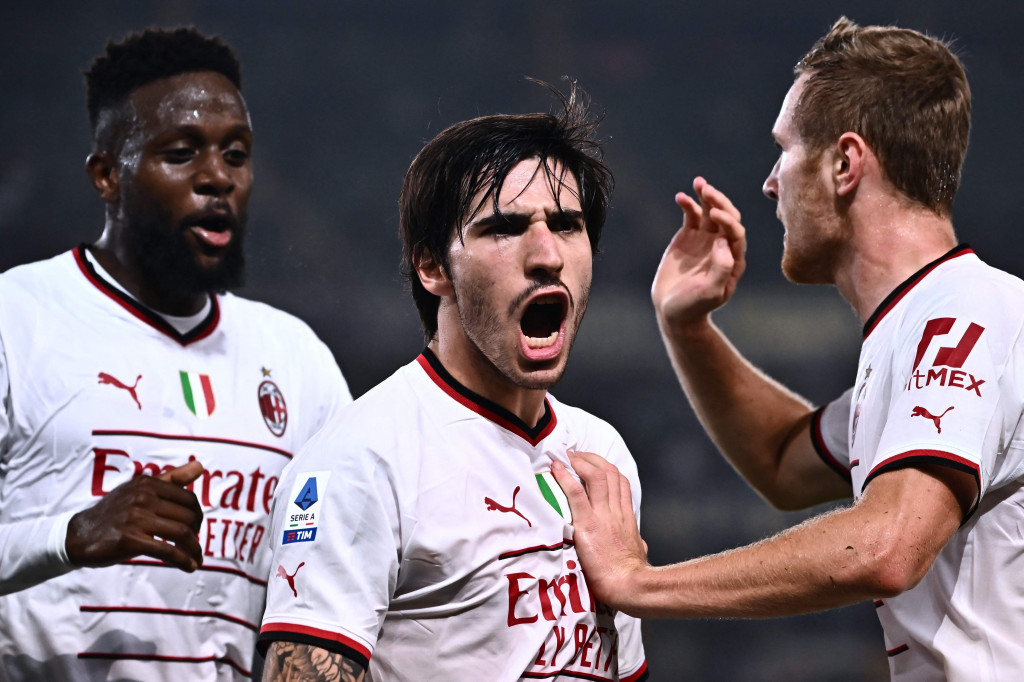 Hellas Verona Vs AC Milan: Rossoneri Menang Tipis 2-1