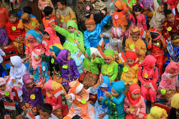 Pakaian Adat Jadi Seragam Sekolah, Pilihan Siswa Makin Banyak