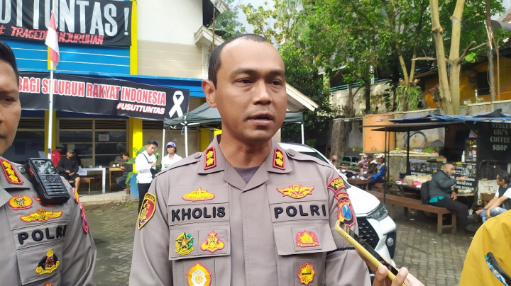 Polres Malang Diskusi dengan Keluarga Proses Autopsi Jenazah Korban Tragedi Kanjuruhan