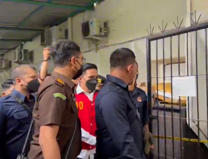 Jelang Sidang Bharada E, Dikawal LPSK hingga Bertabur Karangan Bunga