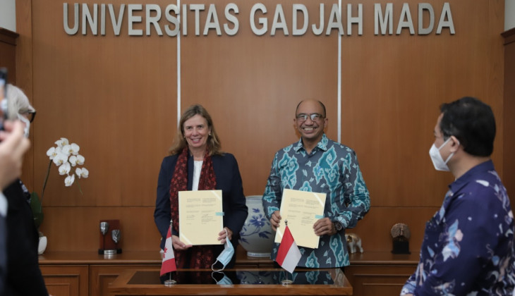 Penandatanganan MoU UGM dan Queen's University. DOK UGM