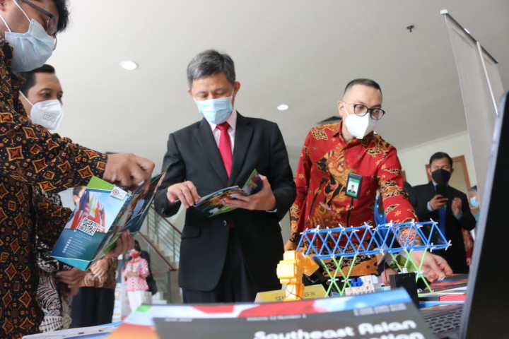 Indonesia-Singapura Sepakat Mengembangkan Kompetensi Mahasiswa Kedua Negara