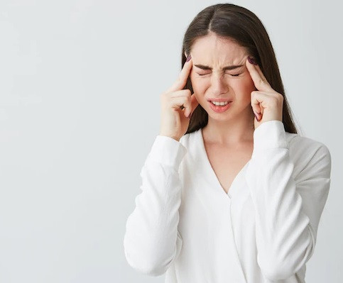 5 Obat Sakit Kepala Alami yang Didukung oleh Ilmu Pengetahuan