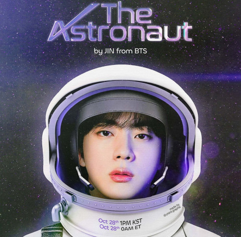 "Jangan Gerak Ke Sana!!"- Jin Menghalang Peminatnya Untuk Ke Pusat Latihannya 3 3 Fakta The Astronaut, Album Solo Jin BTS Sebelum Wajib Militer