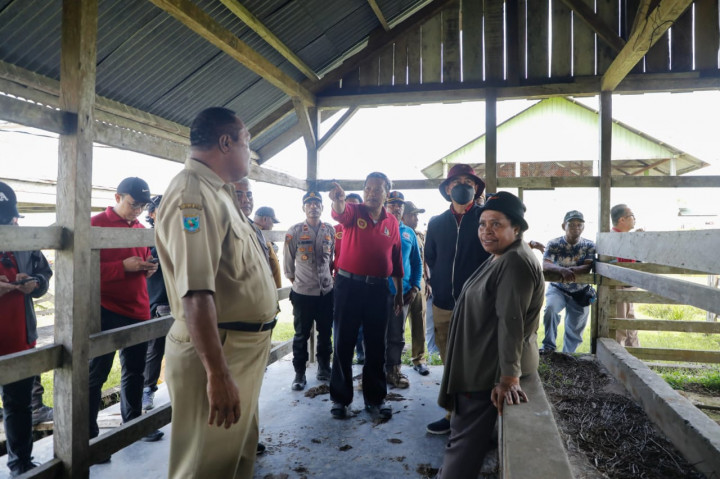 Demi Ketahanan Pangan, BIN Bina Pemuda Fakfak di Bidang Pertanian dan Peternakan