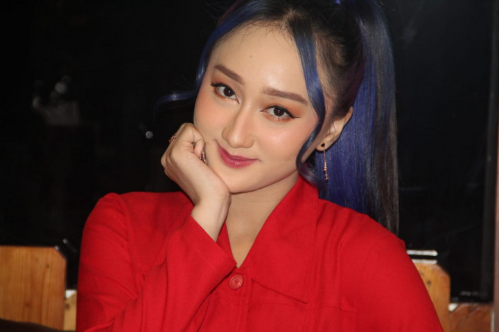 Profil Sandrina, Sabet Piala AMI Awards 2022 Lewat Lagu <i>Pacar Selingan</i>