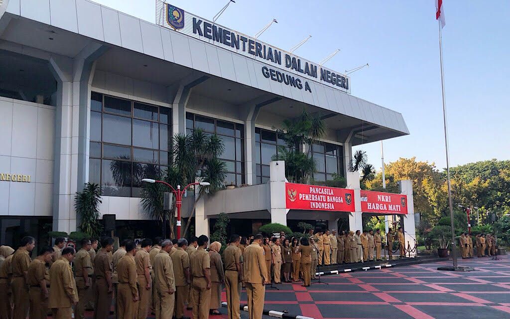 Gubernur Papua Sakit, Kemendagri Diminta Tak Menutup Mata