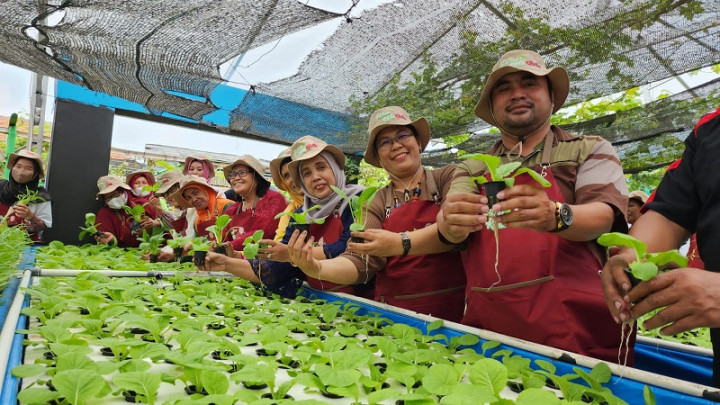 Bareng Ribuan Petani di Jakarta, OMG Jalankan Program Petani Kota