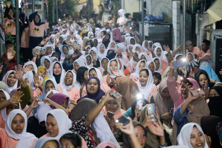 Relawan Bareng Warga Surabaya Gelar Doa Bersama untuk Indonesia