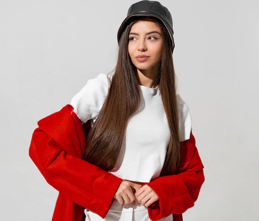 Tren Fesyen 2000-an Kembali Booming, Ini Pilihan Busana yang Kamu Perlukan