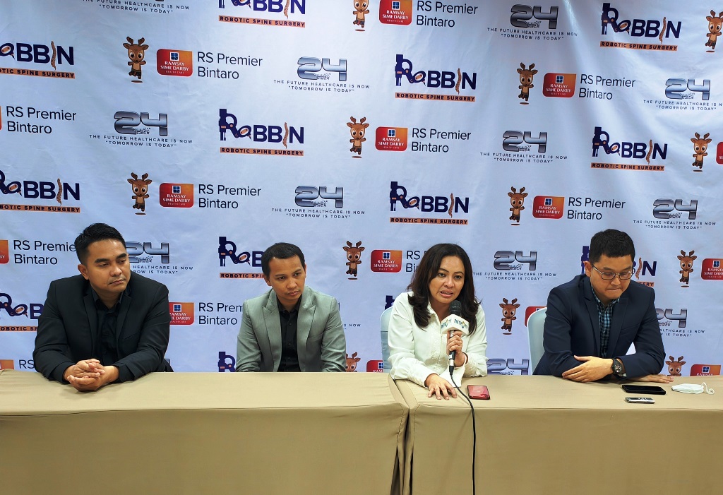 Konferensi pers penrkenalan Robbin (Robot Bintaro). (Foto: A. Firdaus/Medcom.id)