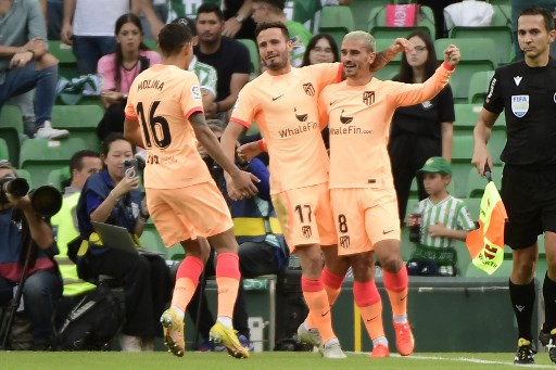 Sepasang Gol Griezmann Bikin Atletico Menang Tipis atas Real Betis