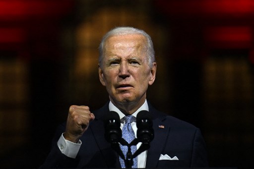 Biden Sebut Terpilihnya Rishi Sunak Sebagai Tonggak Terobosan di Inggris
