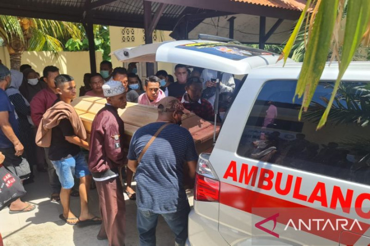7 Jenazah Korban Kebakaran Kapal Chantika Berhasil Diidentifikasi