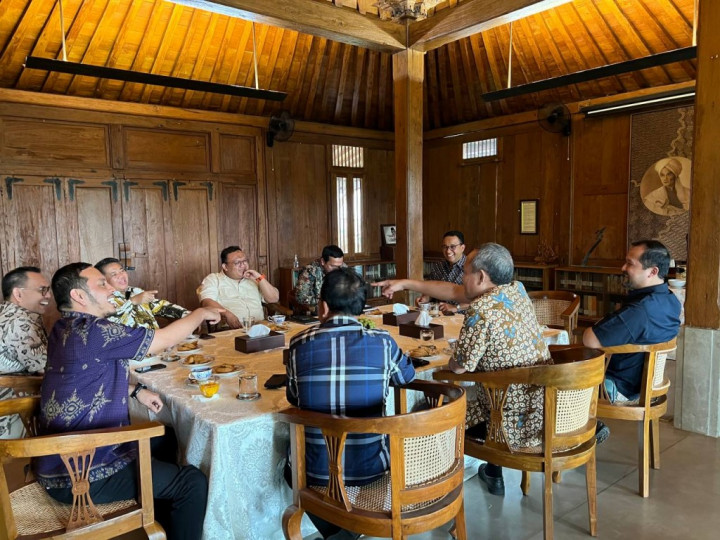 NasDem, PKS, Democratic Party Gather at Anies' House