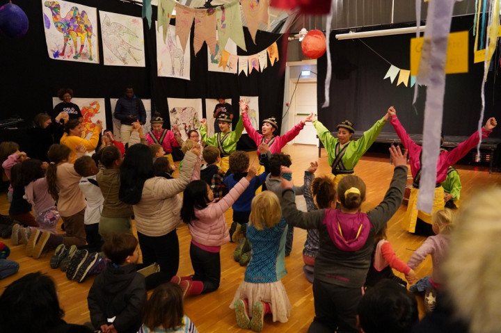 Tarian Saman Pukau Masyarakat Oslo di Festival Barnas Verdensdager 2022