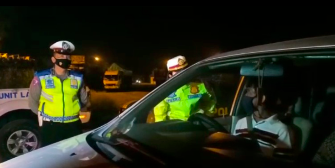 Tilang Manual Dilarang, Polantas Dibekali Buku Teguran