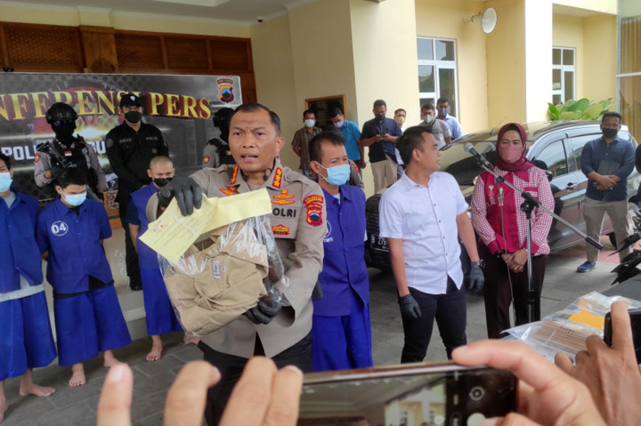 Polresta Surakarta Tangkap Tiga Komplotan Pembuat STNK Palsu