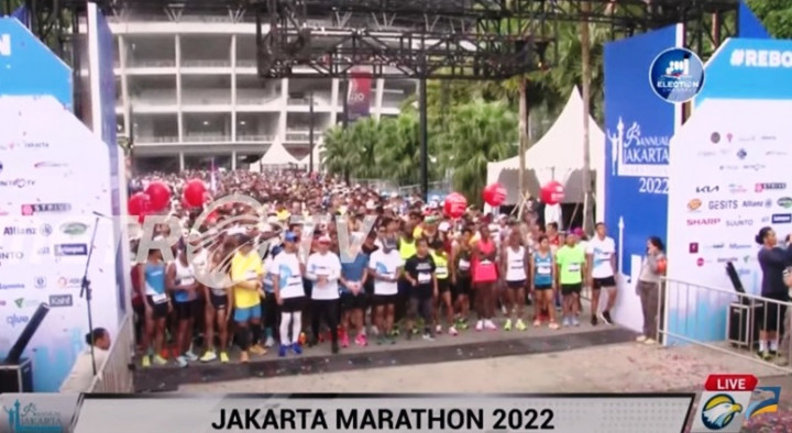 Le Minerale Daur Ulang Botol Plastik PET di Jakarta Marathon 2022