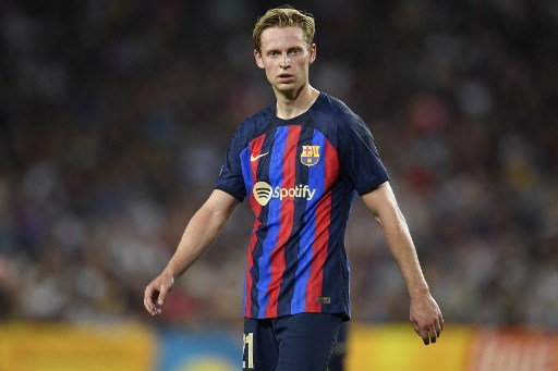 Barcelona ke Liga Malam Jumat, Frankie de Jong Jadi Bahan Ledekan Netizen