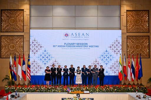 Menlu ASEAN ‘Lebih Bertekad’ Selesaikan Krisis di Myanmar