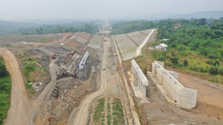 Waskita Beton Kebut Penyelesaian Proyek Tol Jakarta-Cikampek II Selatan