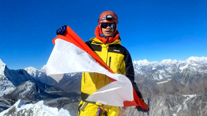 Sumpah Pemuda, Mahapala Unnes Kibarkan Merah Putih di Pegunungan Himalaya