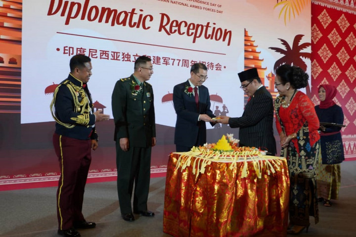 Nuansa Bali Hadir dalam Resepsi Diplomatik di Beijing