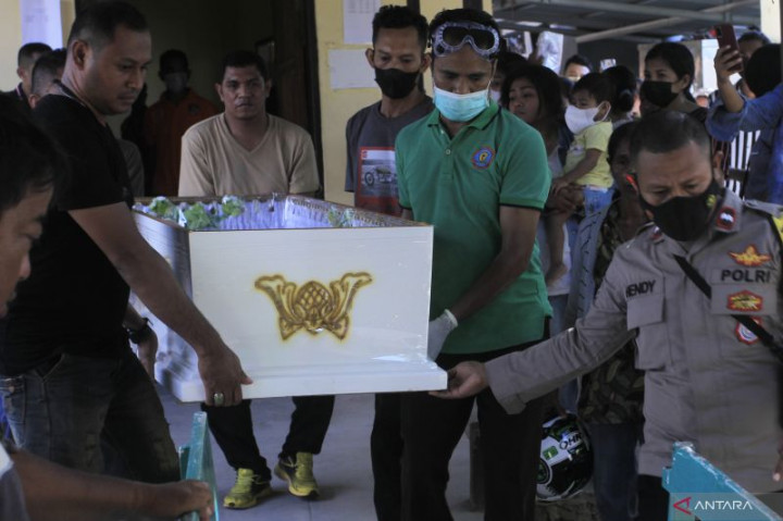 Satu Korban Kebakaran Kapal Cantika Meninggal di RS