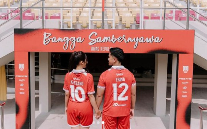 Foto <i>Prewedding</i> Pakai Jersey dengan Angka, Kaesang Pangarep Kode Tanggal Pernikahan?