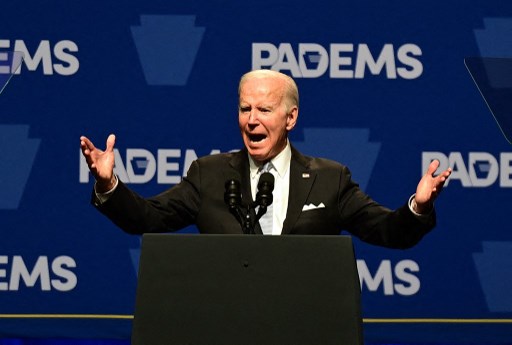 Biden: Ucapan Penyerang Suami Nancy Pelosi Sama dengan Perusuh Capitol