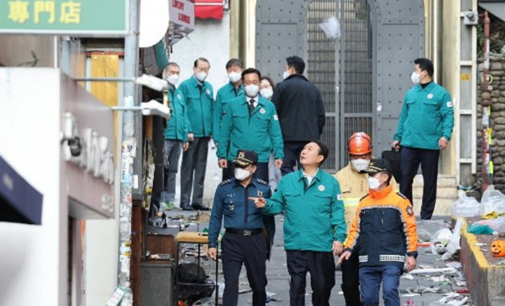 Presiden Korsel Kunjungi Itaewon, Deklarasikan Masa Berkabung Nasional