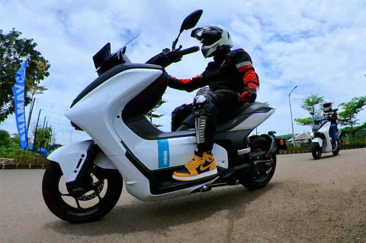 Tes Jalan Pertama Kali Yamaha E01, Fix Ini Nmax Listrik!