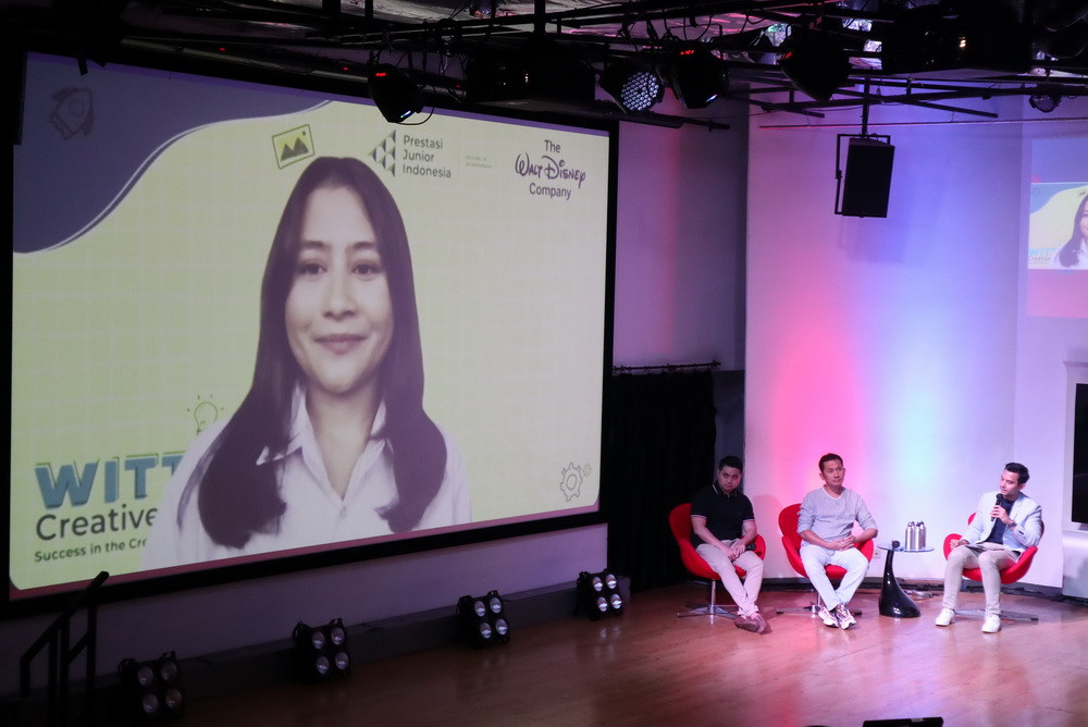 Prilly di Working In The creaTive industrY (WITTY) Creative Talk (Foto: disneyindonesia)