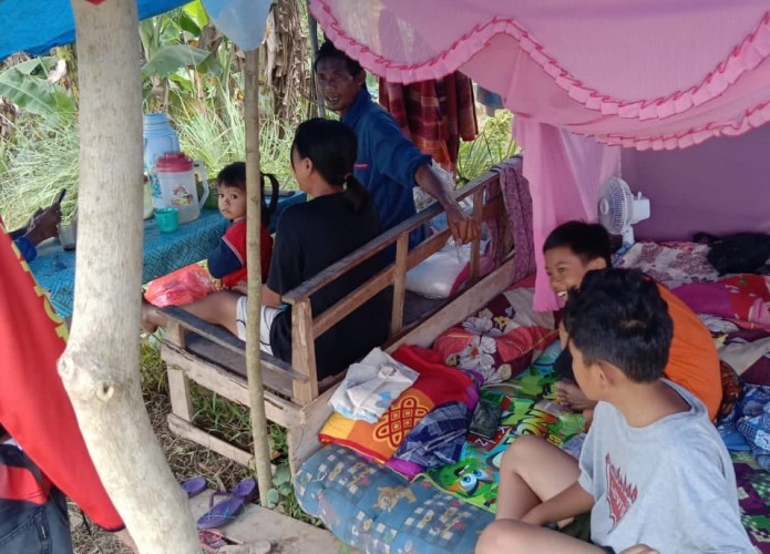 Sepekan Berlalu, 16 KK Korban Banjir di Pesawaran Lampung Bertahan di Tenda Pengungsian